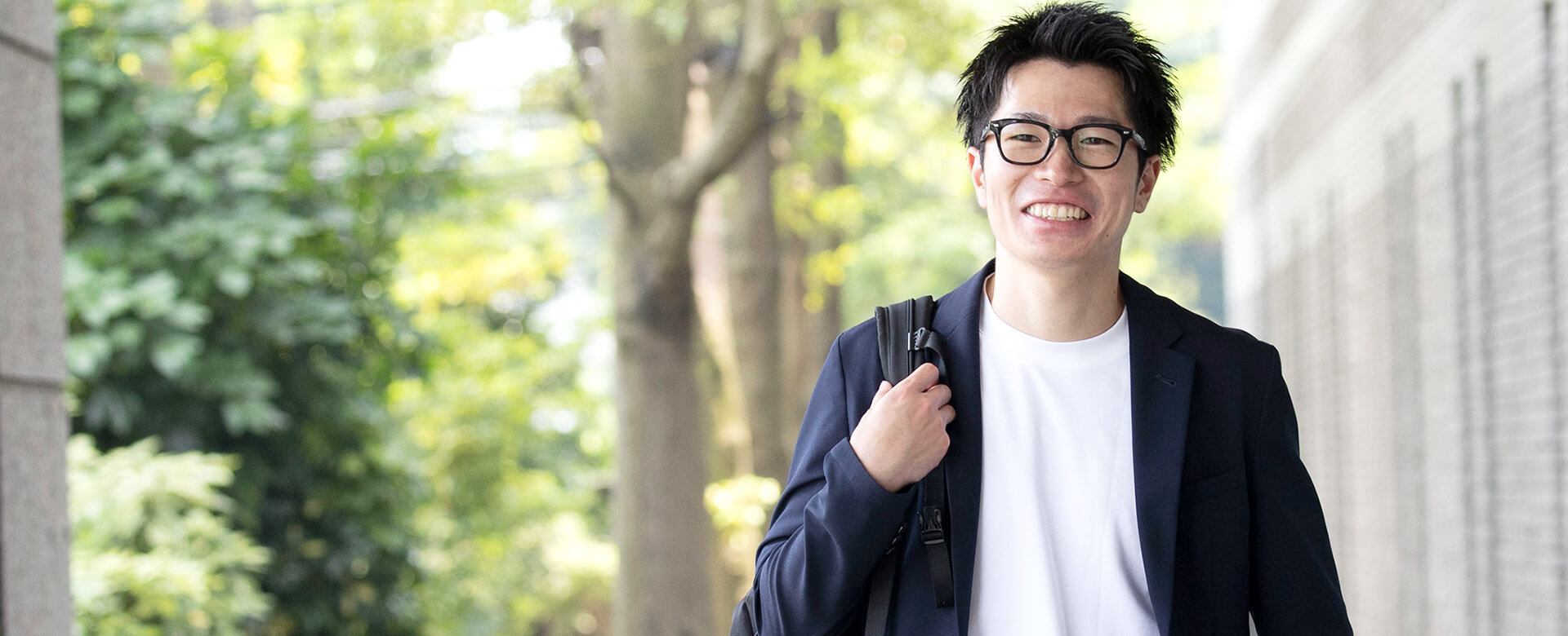 デジタル戦略部の男性の写真